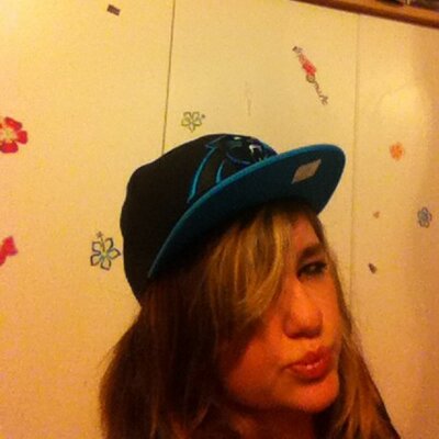 Profile Picture of Michelle Muth (@mausdm14) on Twitter