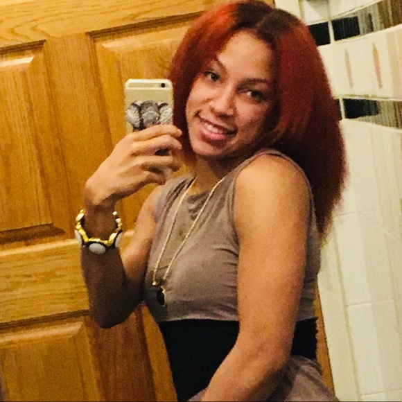 Profile Picture of Shay Cook (@shataviacook) on Poshmark