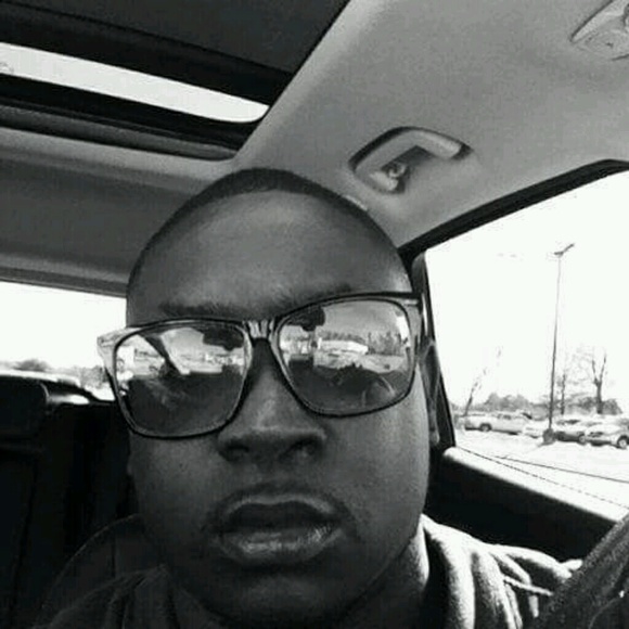 Profile Picture of Billy Coppage (@billycoppage) on Poshmark