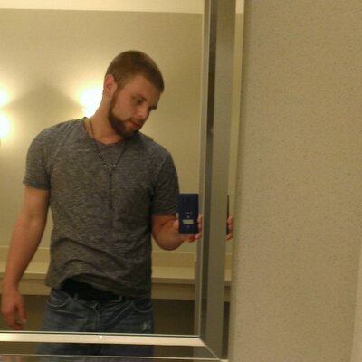 Profile Picture of Zachary Hooker (@Zhook72) on Twitter