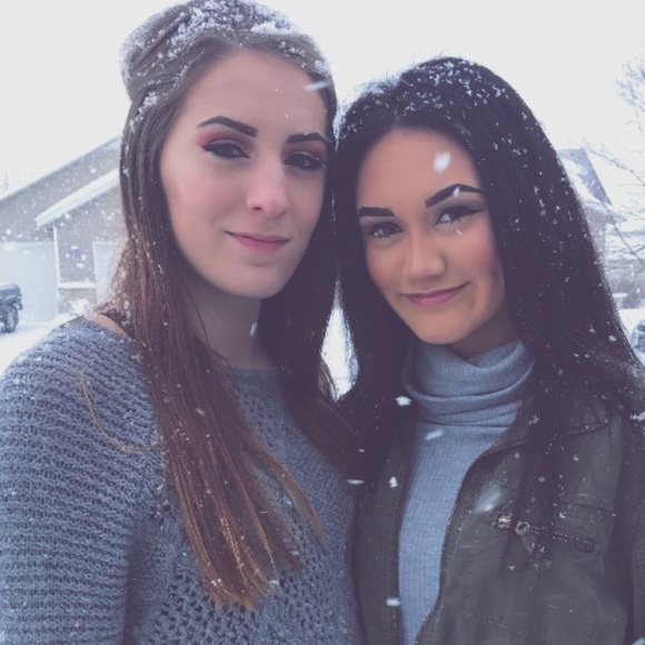 Profile Picture of Lauren Luckstein (@laluckstein) on Poshmark