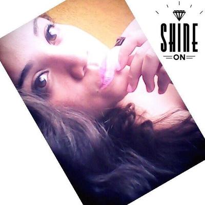 Profile Picture of #FerDhGiveAway (@VanessaIriSoliz) on Twitter