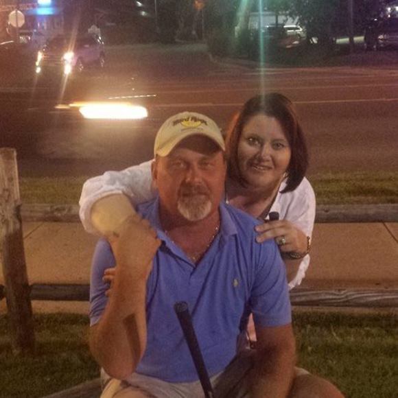 Profile Picture of Dawn Gabner head (@dhead0929) on Poshmark