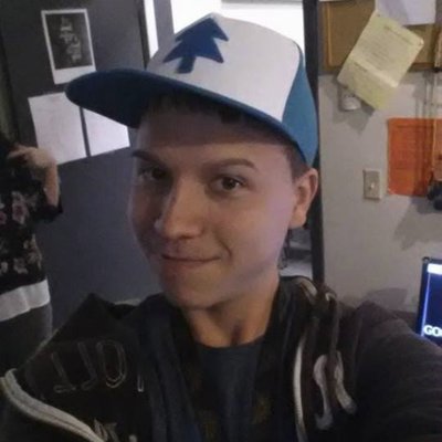 Profile Picture of Michael Guzik (@mikeinthehouse1) on Twitter