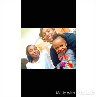 Profile Picture of Lucille Owens (@52a16b7dd2e948e) on Twitter