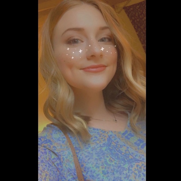 Profile Picture of Kiersten Randolph (@2015kierst) on Poshmark