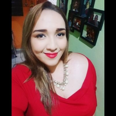 Profile Picture of Sofía  Franco (@AnnieSFranco) on Twitter