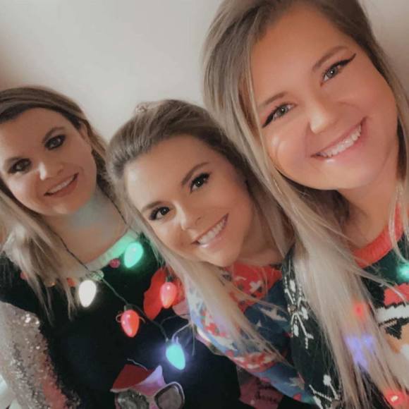 Profile Picture of Bethany Poole (@bethanyp20) on Poshmark