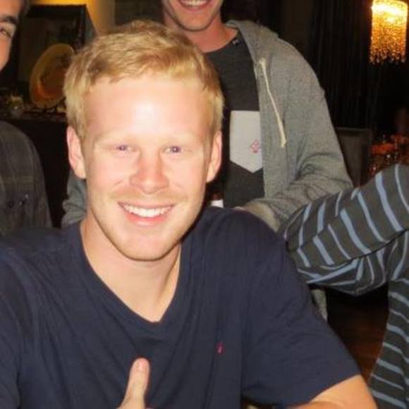 Profile Picture of Andrew Hennis (@andrewhennis) on Poshmark