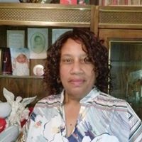 Profile Picture of Renee Givens (@renee-givens-2) on Quora