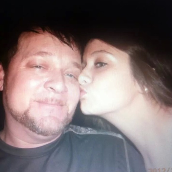 Anna Angle - Poshmark Profile Picture of Anna Angle (@annaa3206) on Poshmark