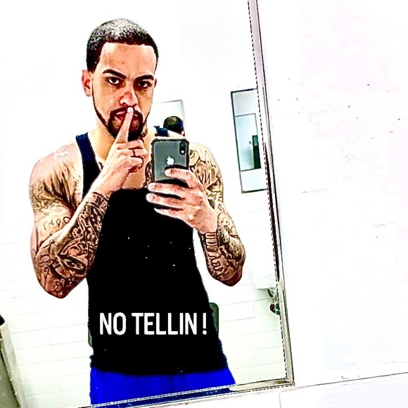 Profile Picture of Mac Mac (@macmac186) on Poshmark