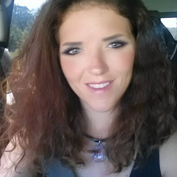 Profile Picture of Nancy Stout (@nancylee89) on Poshmark