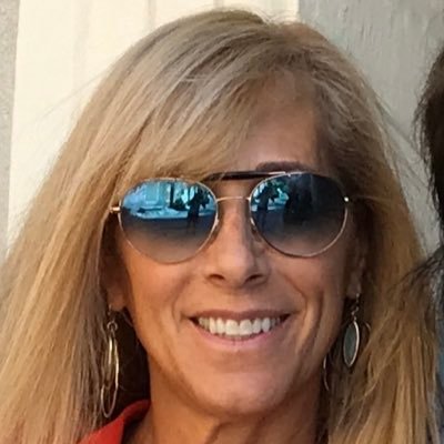 Profile Picture of Elizabeth Bader (@@elizabader) on Twitter