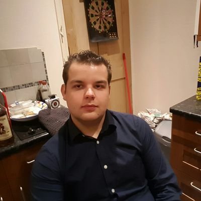 Profile Picture of Alex Broadhead (@AlexBroadhead93) on Twitter