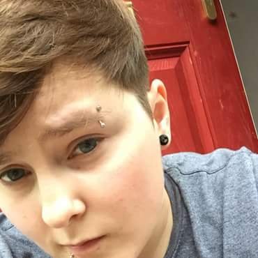 Profile Picture of Phoebe Owen (@RirisLilnavyHoe) on Twitter