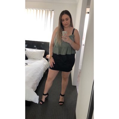 Profile Picture of Rikki-Jane Roberts (@rikkki_jane) on Twitter