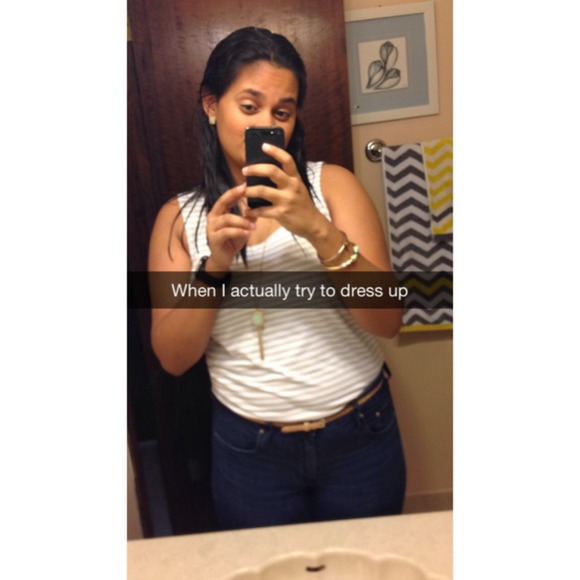 Profile Picture of Shelsie Amargos (@shelsieamargos) on Poshmark