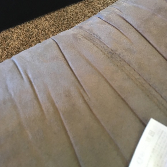 Profile Picture of Rani Klages (@raniklages) on Poshmark