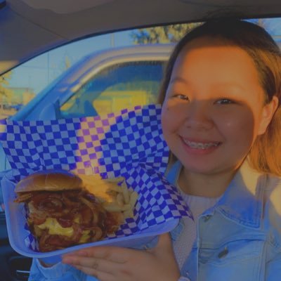Profile Picture of Houa Thao (@HouaThao8) on Twitter