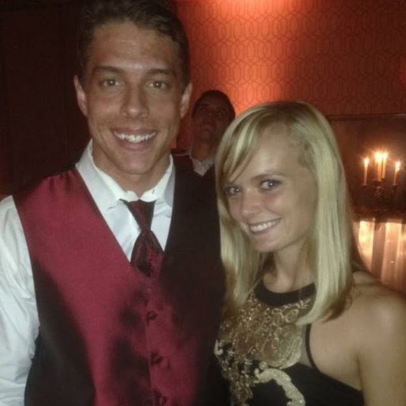 Profile Picture of Brittany Forringer (@bforringer) on Poshmark