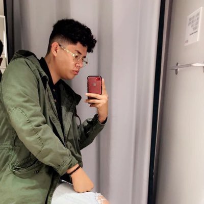 Profile Picture of Abraham Silva (@versaceabe) on Twitter