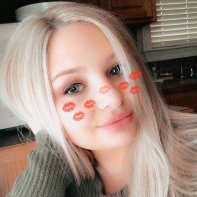 Profile Picture of Alexis 🌹 (@AlexisClement4) on Twitter