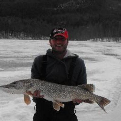 Profile Picture of Myron Bennett (@wolf02lone) on Twitter