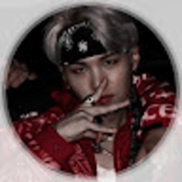 Profile Picture of Grass. Losito (@nlosito0063) on Poshmark