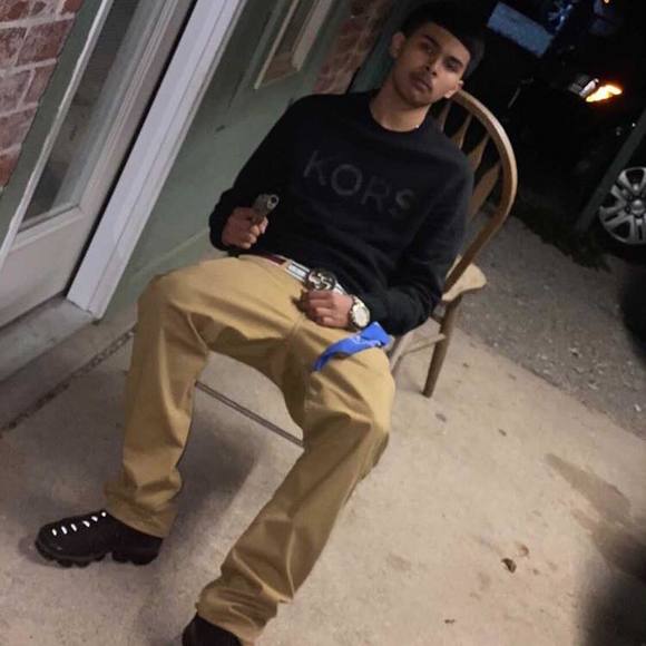 Profile Picture of Derek Ramos (@derek65) on Poshmark