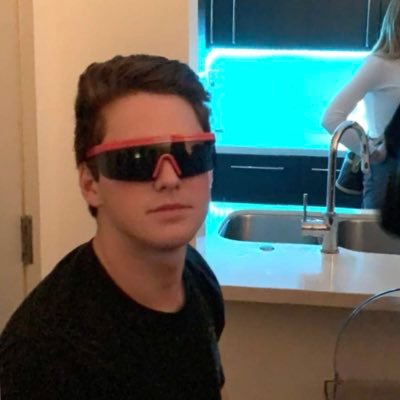 Profile Picture of Nick Silver (@nicksilver14) on Twitter