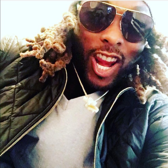 Profile Picture of Cedric Moore (@redcasper) on Poshmark