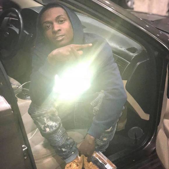 Artavious Henderson - Poshmark Profile Picture of Artavious Henderson (@artavioush) on Poshmark