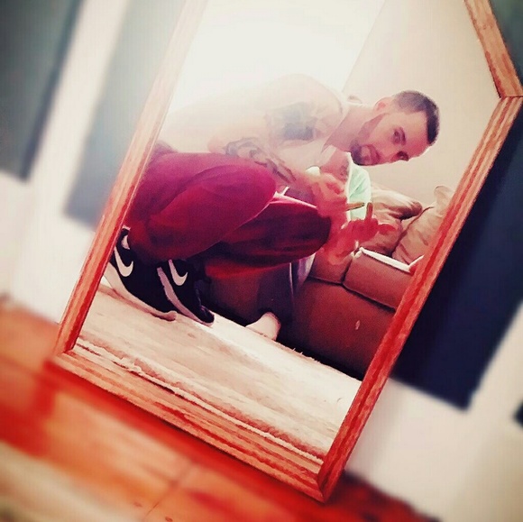 Profile Picture of Wayne Salls (@skinny_wayne) on Poshmark