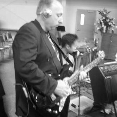 Profile Picture of Roy Garner (@guitar_player26) on Twitter