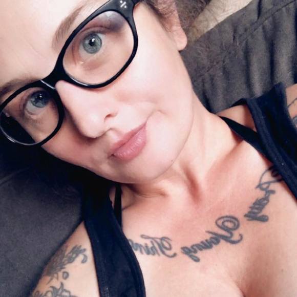 Profile Picture of Erika Krulish (@hotpinkbruises) on Poshmark