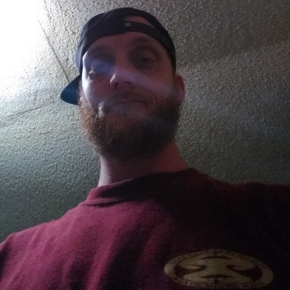 Profile Picture of Zack Lee (@zlee6314) on Poshmark