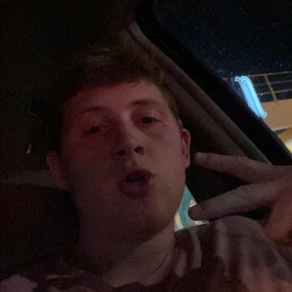 Profile Picture of Blake Balenseifen (@bbalense) on Poshmark