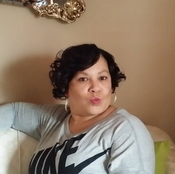 Cynthia Anderson-ferdinand - Poshmark Profile Picture of Cynthia Anderson-ferdinand (@cynthiaander224) on Poshmark