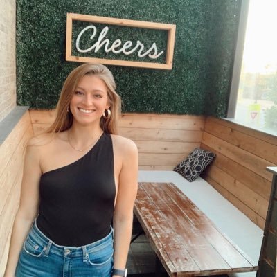 Profile Picture of Julia Fox (@juliafox_) on Twitter