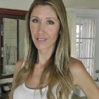 Profile Picture of Tania Fox (@taniafoxy) on Twitter