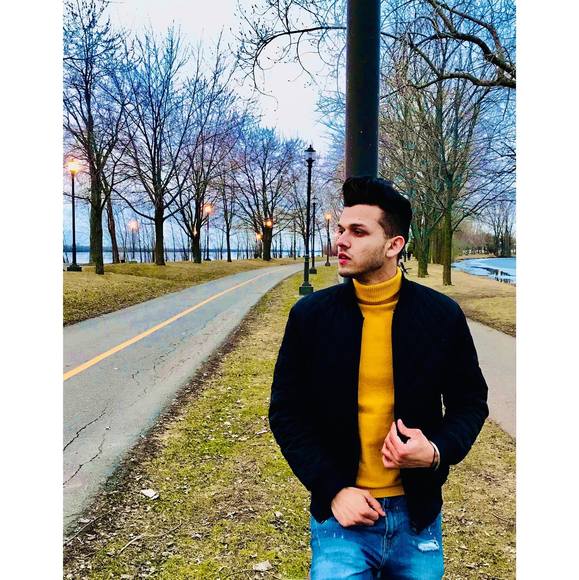 Profile Picture of Rajan Toor (@rajanthakur51) on Poshmark
