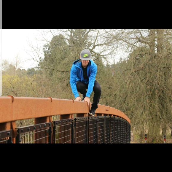 Vanik Vanin - Poshmark Profile Picture of Vanik Vanin (@vanik2) on Poshmark