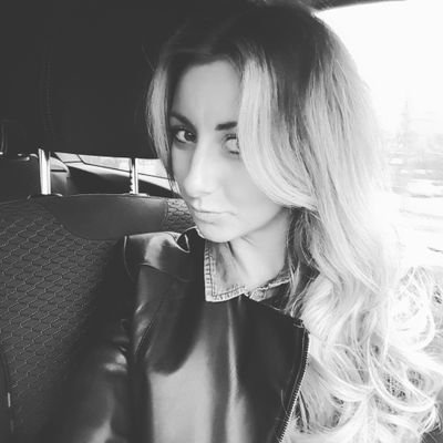Profile Picture of Jenny Vine (@jennyvine09) on Twitter
