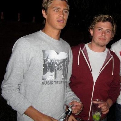 Profile Picture of Alex Goode (@alexgoode) on Twitter
