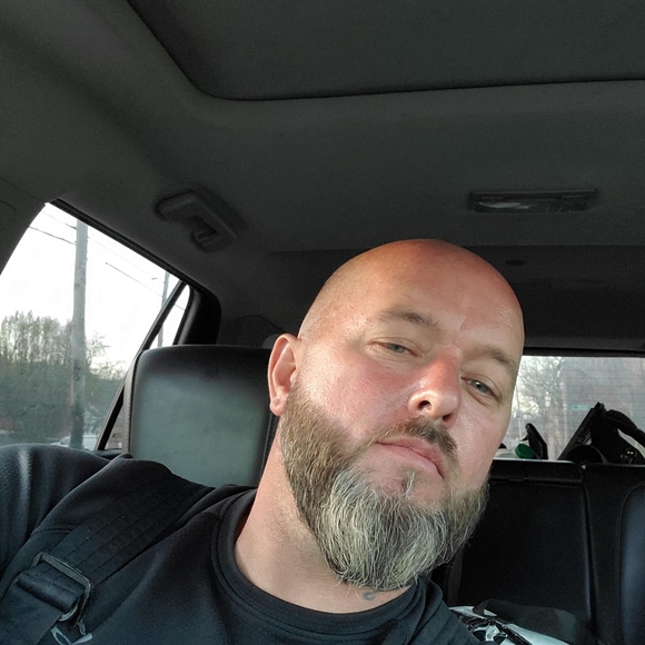 Profile Picture of Brandon Klayer (@brandonklayer) on Poshmark