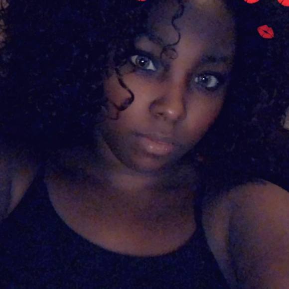 Profile Picture of Quoyah Darrian demari (@quoyahbaby22) on Poshmark