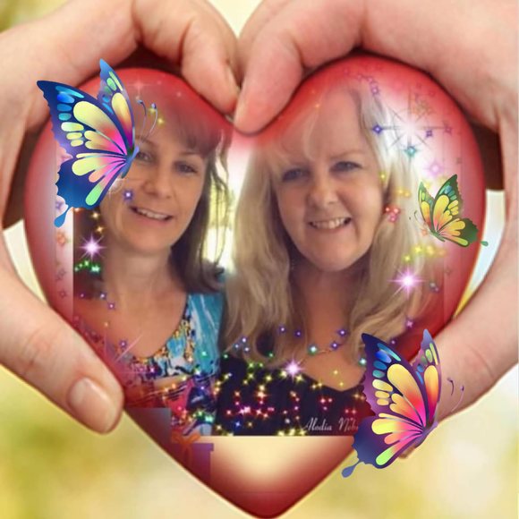 Profile Picture of Joanne Davey (@joanne_davey) on Poshmark