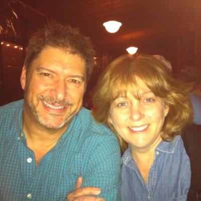 Profile Picture of Lori Campbell (@isloricampbell) on Twitter