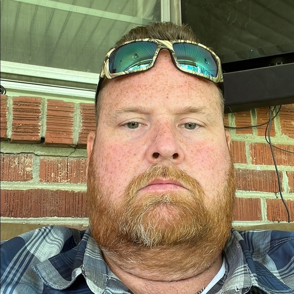Profile Picture of Jonathan Maresh (@jmaresh84) on Poshmark